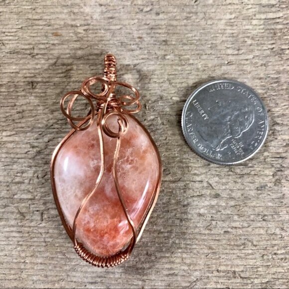 Sunstone Agate Wire Wrapped Necklace Pendant - Picture 2 of 4